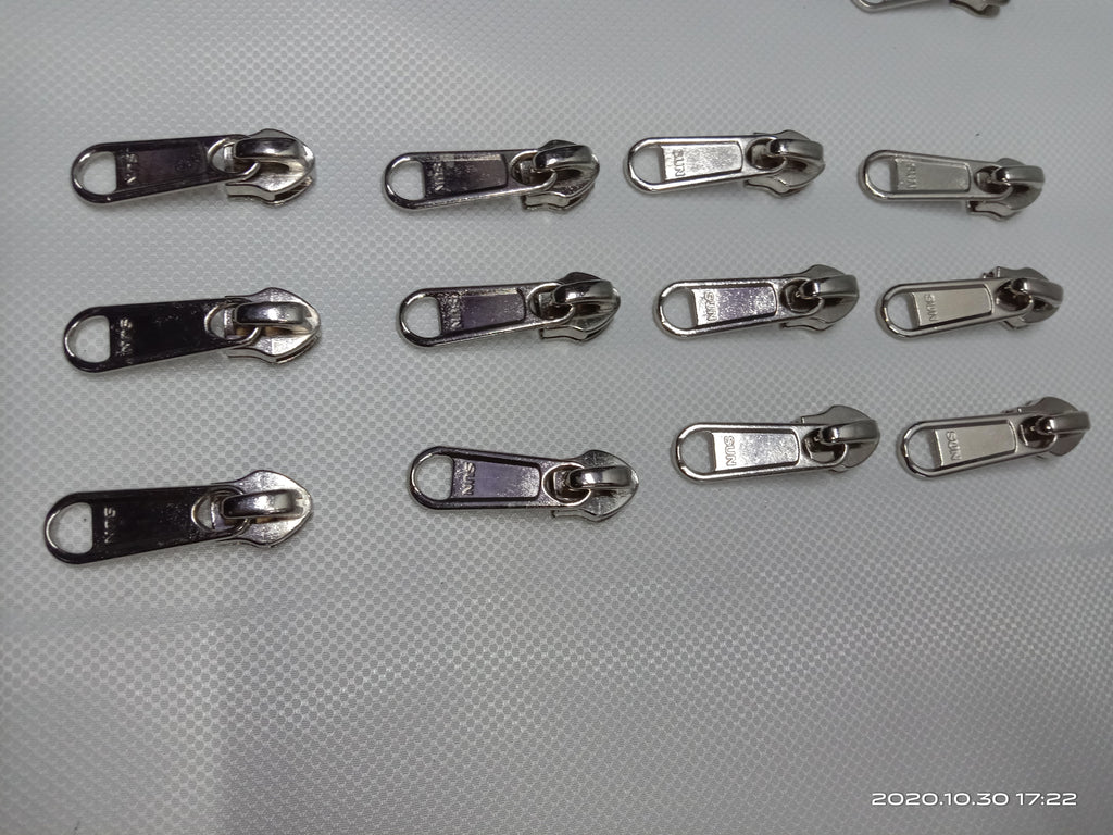 Metal Zipper Slider (Auto-Lock Type) ज़िप स्लाइडर